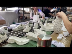 περιοδεία στο εργοστάσιο